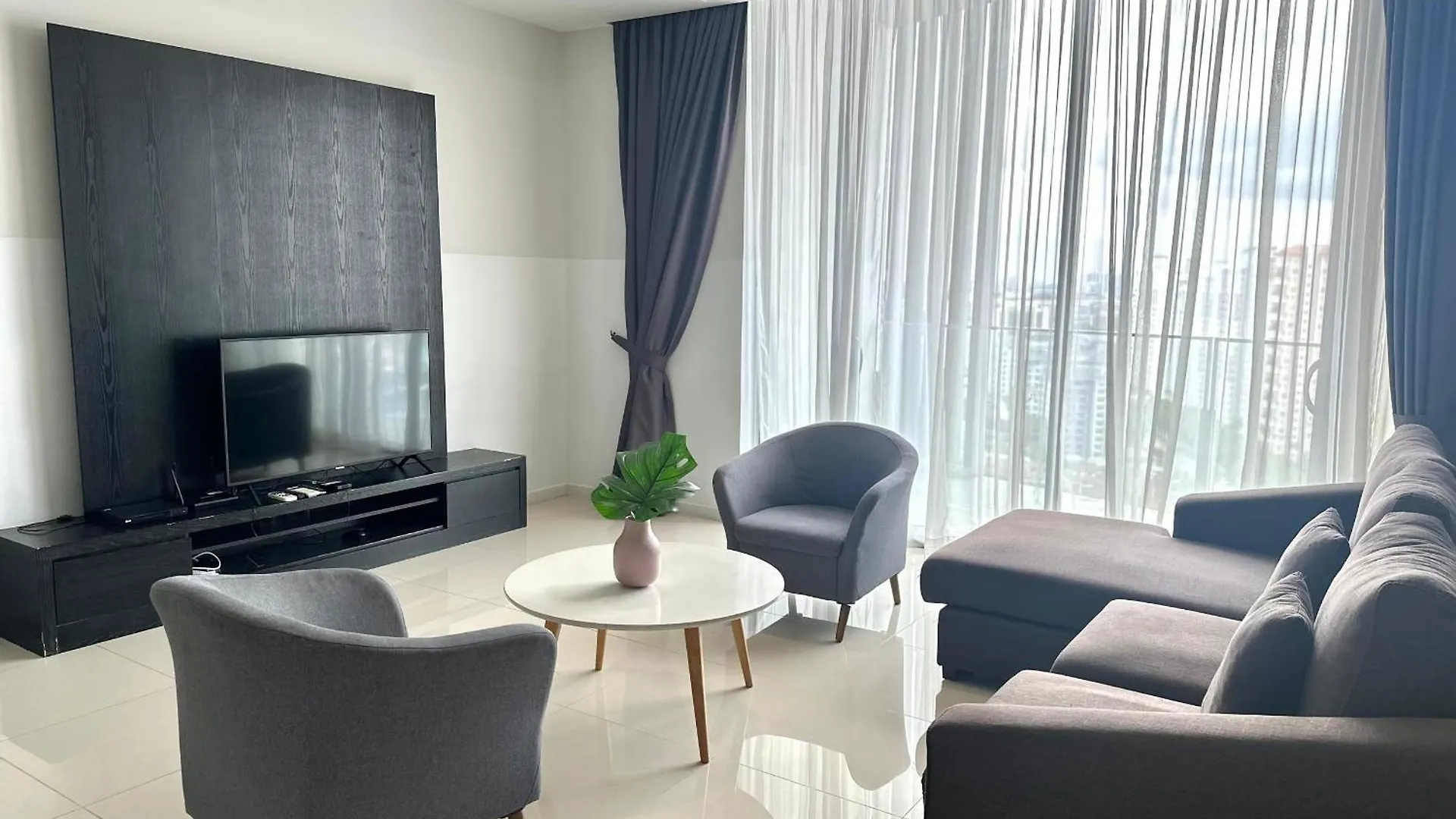 Azure Residences By Sleepy Bear Paradigm Mall Petaling Jaya Malaysia