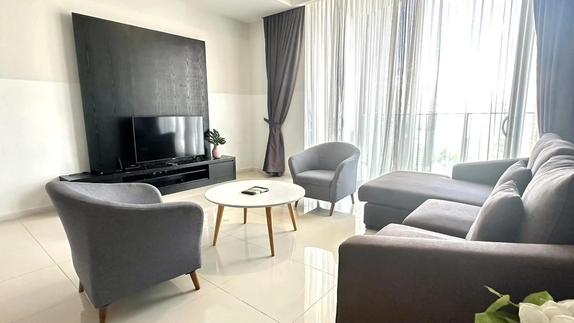 Azure Residences By Sleepy Bear Paradigm Mall Petaling Jaya 0*,  Malaysia